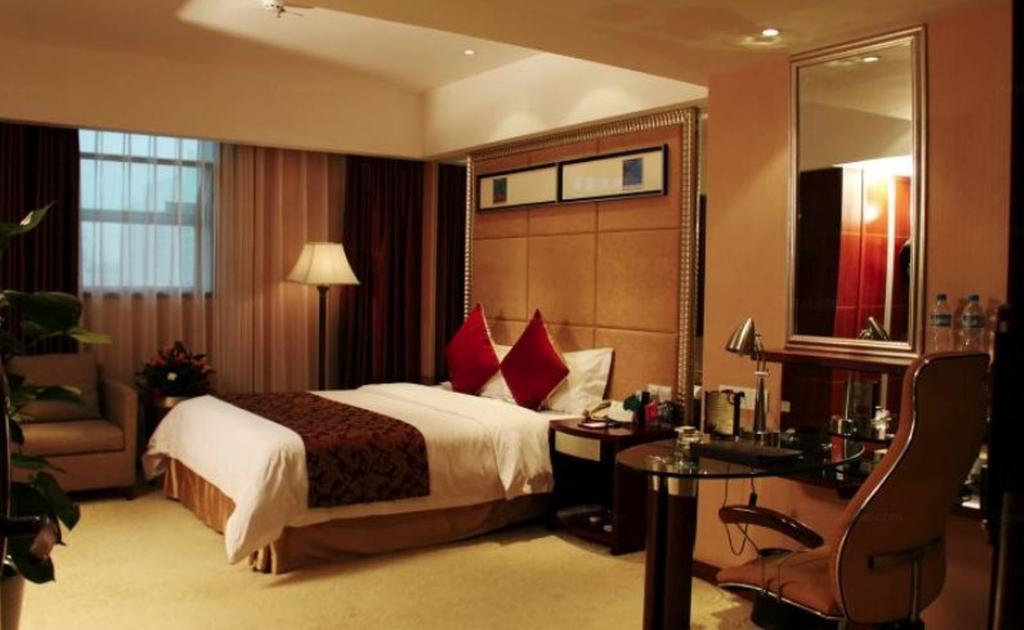 Yunheng Hotel Neijiang Exterior foto